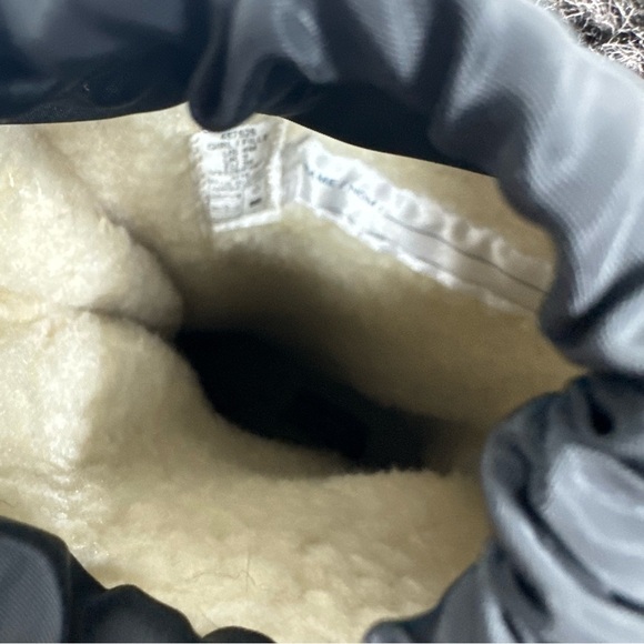 Lands End Snow Boots Black Quilted Winter Tall Sherpa Lined Girls Size 4 - Picture 11 of 13